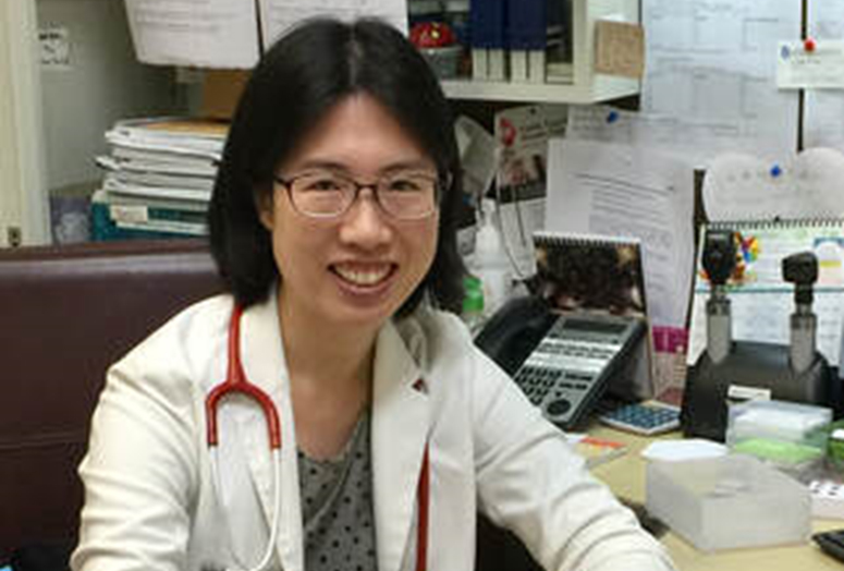 Volunteer Feature: Dr Ngiam Xin Ying, CAREconnect Webinar Lead