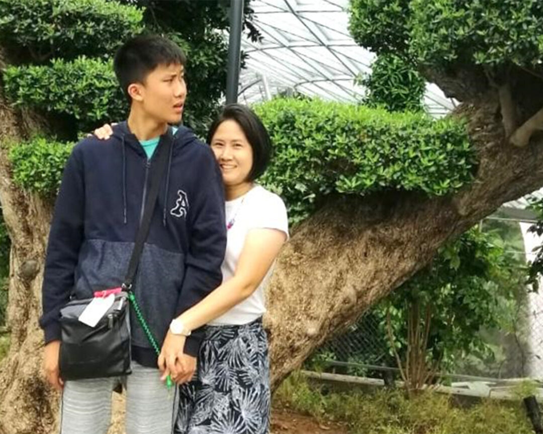 Walking With Wei Ping, A Special Mum