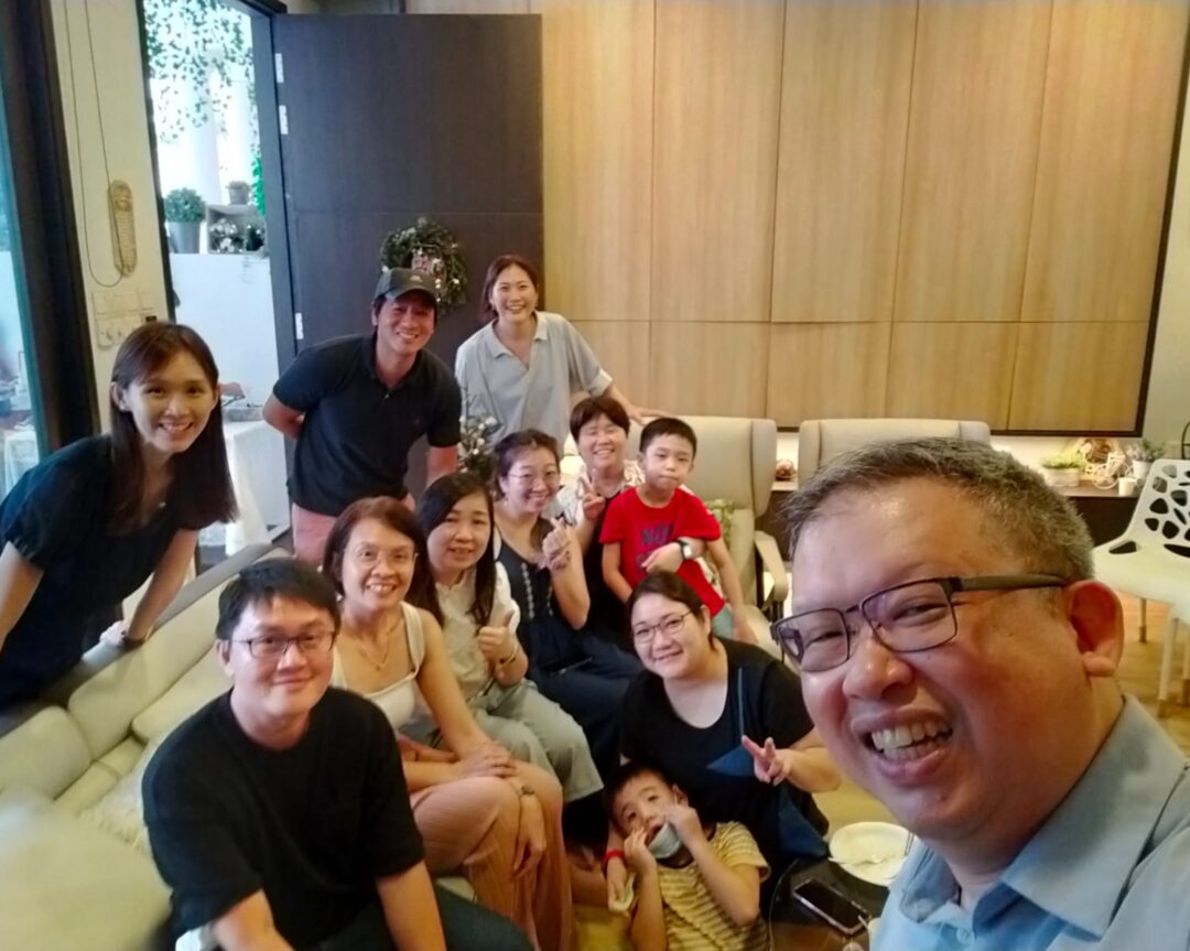 手牵手, 向前走 Moving Forward Together – By Mr Edward Chan