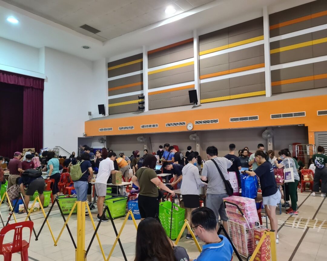 Celebrating Chinese New Year 2023: CaringSG and CAREkaki Outreach in Boon Lay and Kampong Glam